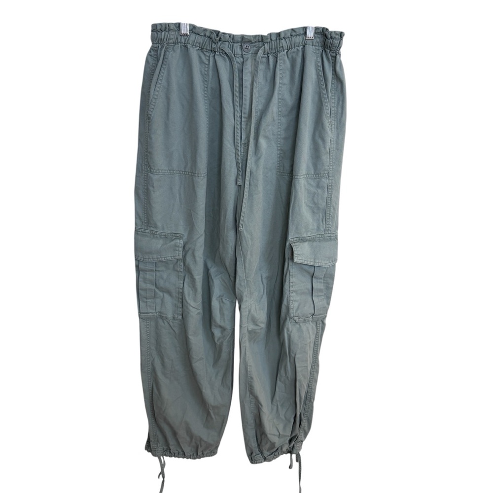 Abercrombie & Fitch Women’s High Rise Baggy Cargo Army Green Pants M